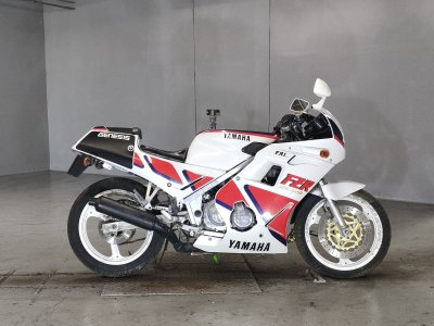 Yamaha FZR250 1987