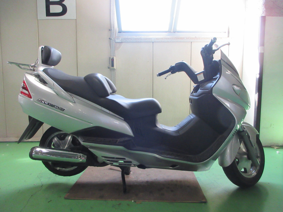Suzuki SKYWAVE 250