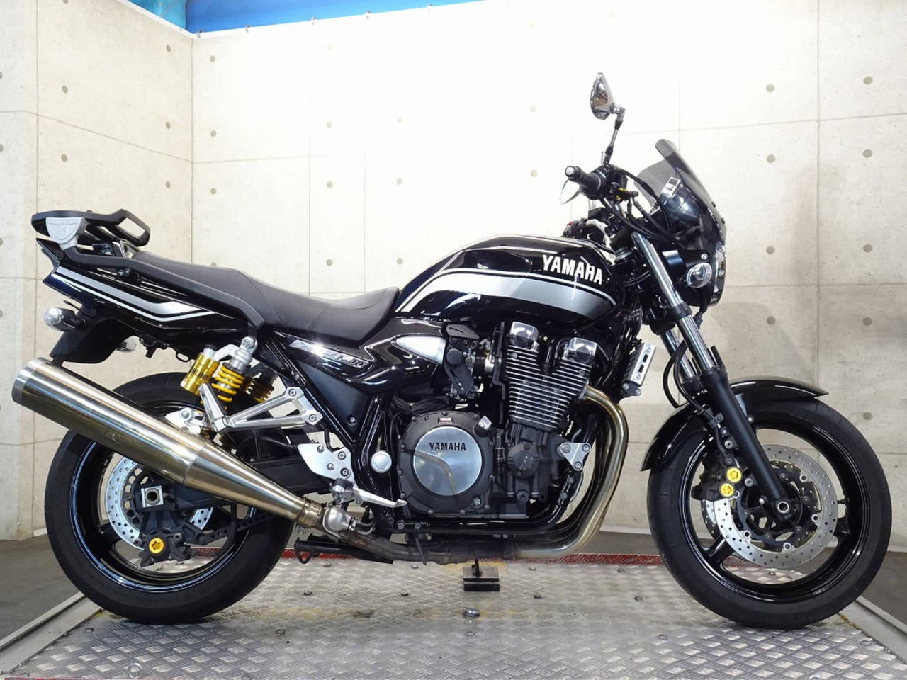 Yamaha XJR1300 2012