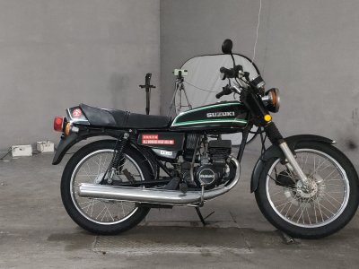 Suzuki GT125