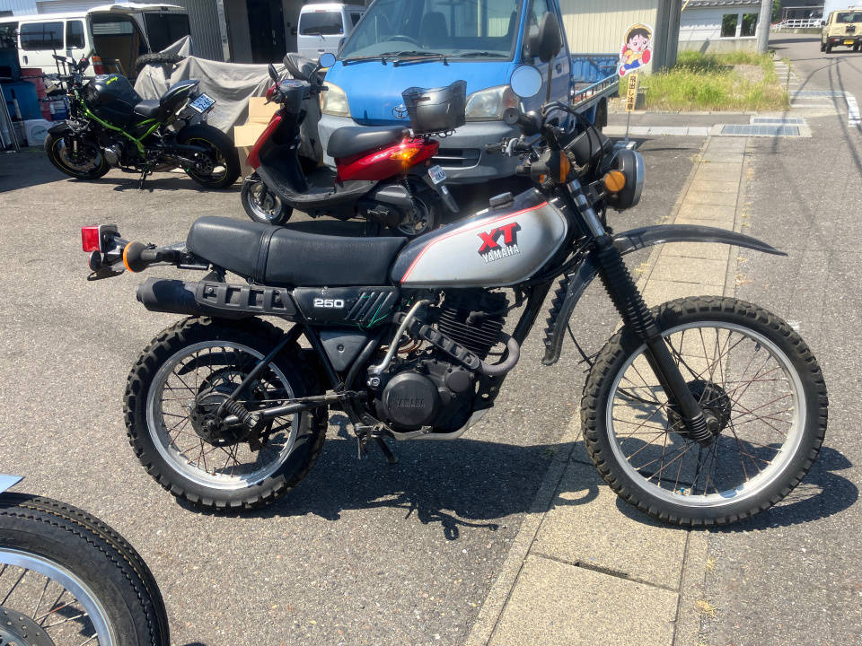 Yamaha XT250