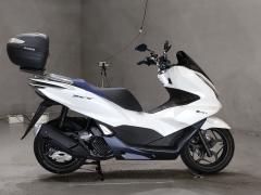 Honda PCX e:HEV 2021