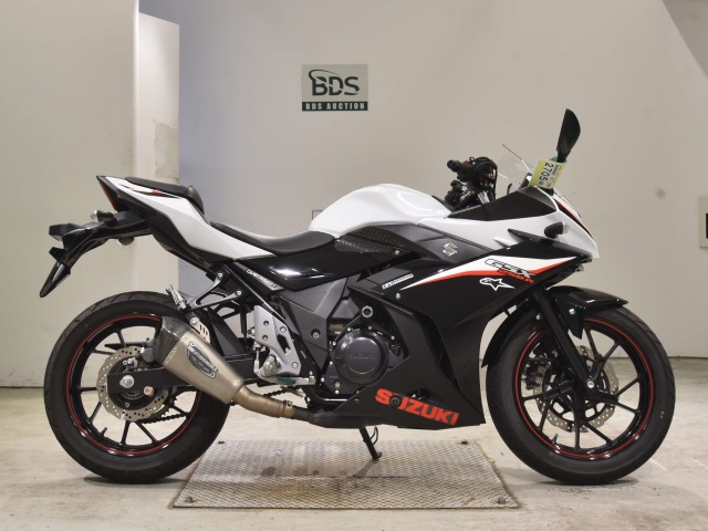 Suzuki GSX250R