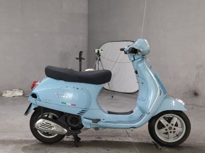 Vespa LX150