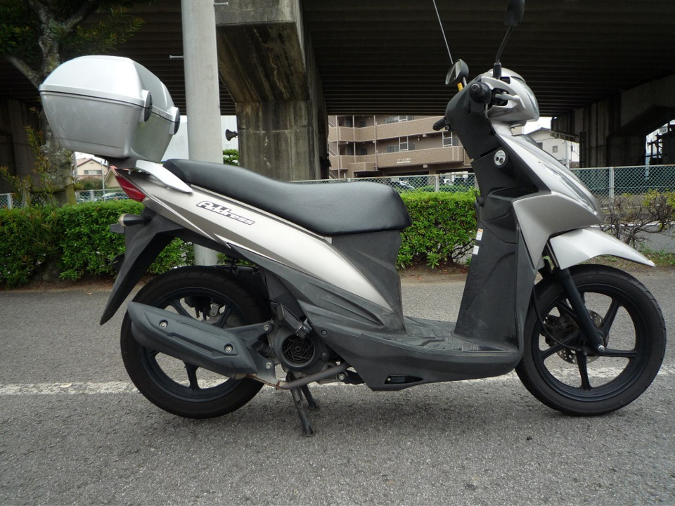 Suzuki ADDRESS V110
