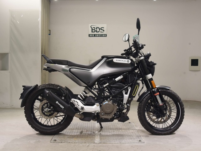 Husqvarna SVARTPILEN 125 2021