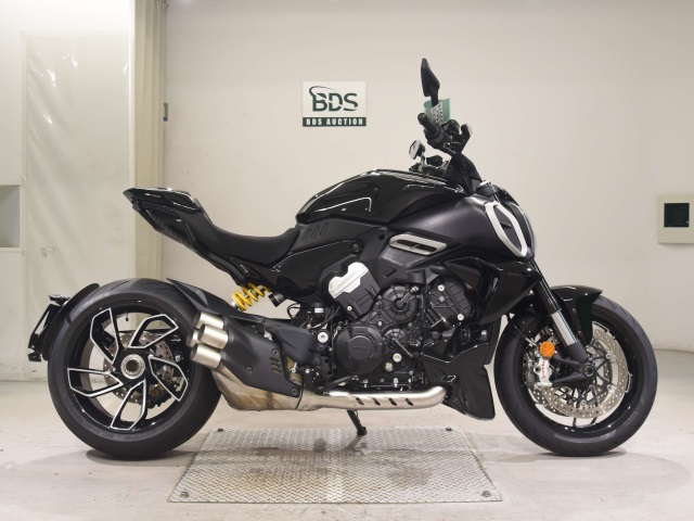 Ducati DIAVEL 2024