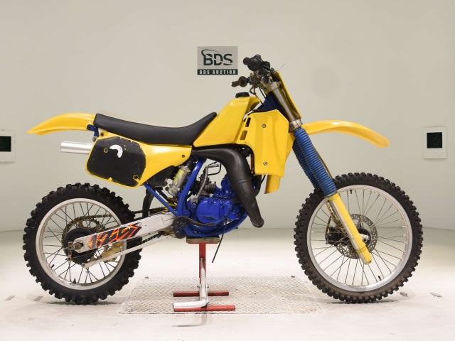 Suzuki RM125