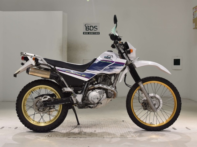 Yamaha SEROW XT225 2000