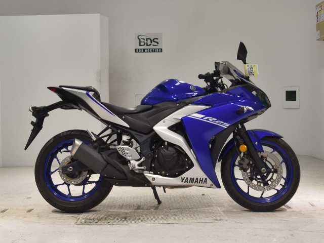 Yamaha YZF-R25 2017