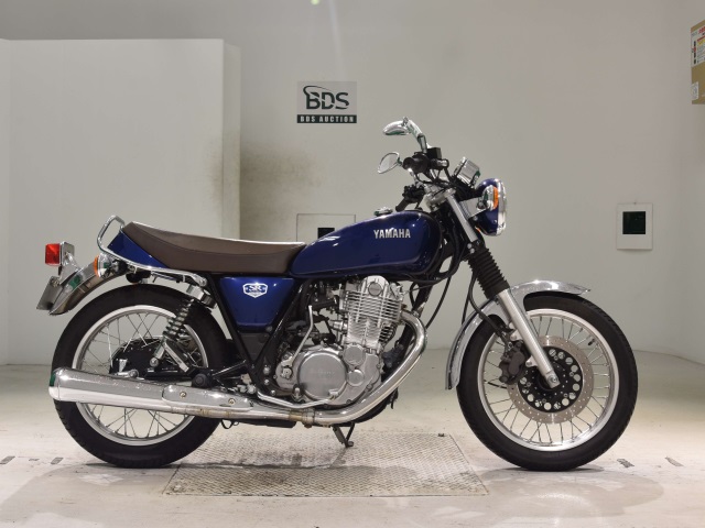 Yamaha SR400 2021