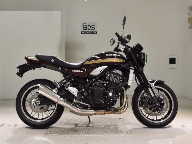 Kawasaki Z900RS 2025