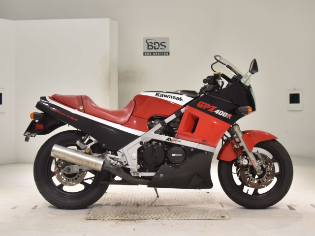 Kawasaki GPZ400R 1985