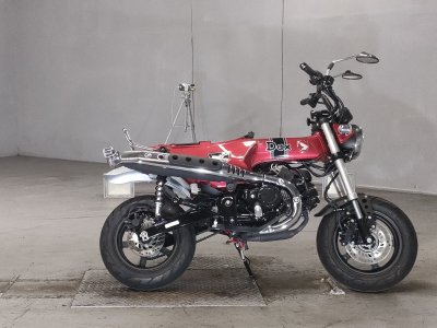Honda DAX125 2022