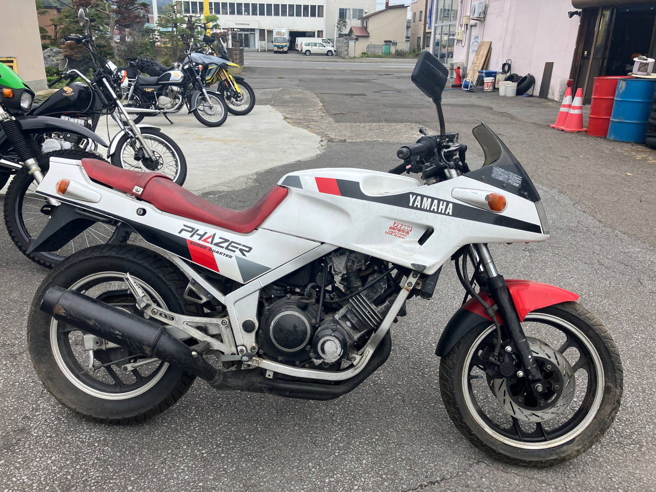 Yamaha FZ250 FAZER