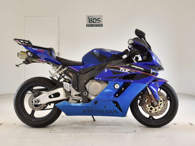 Honda CBR1000RR 2005