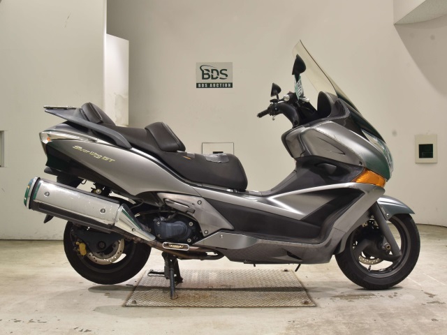 Honda SILVERWING600GTA 2012