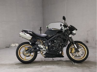 Triumph STREET TRIPLE R 2010