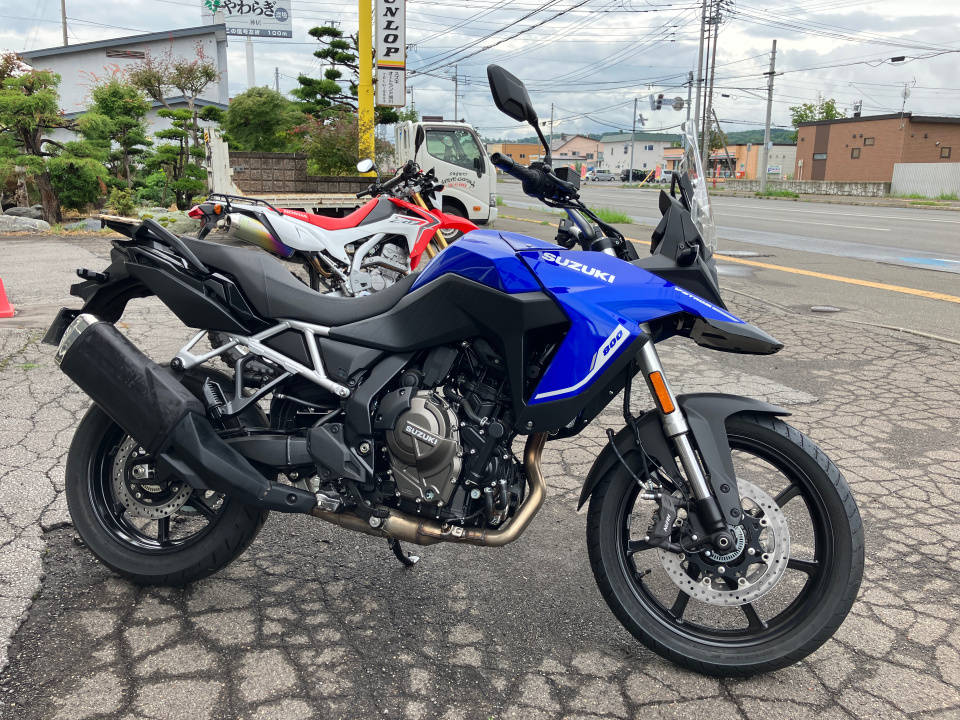 Suzuki v-strom800 2023
