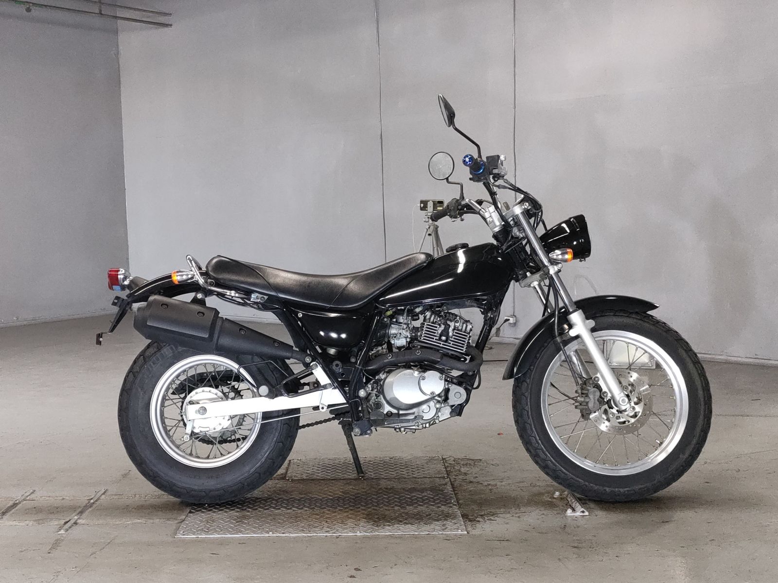Suzuki VAN VAN 200 2004