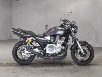 Yamaha XJR1300 2005