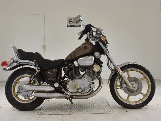 Yamaha VIRAGO XV750 1984