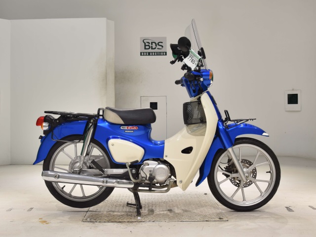 Honda C110 2022