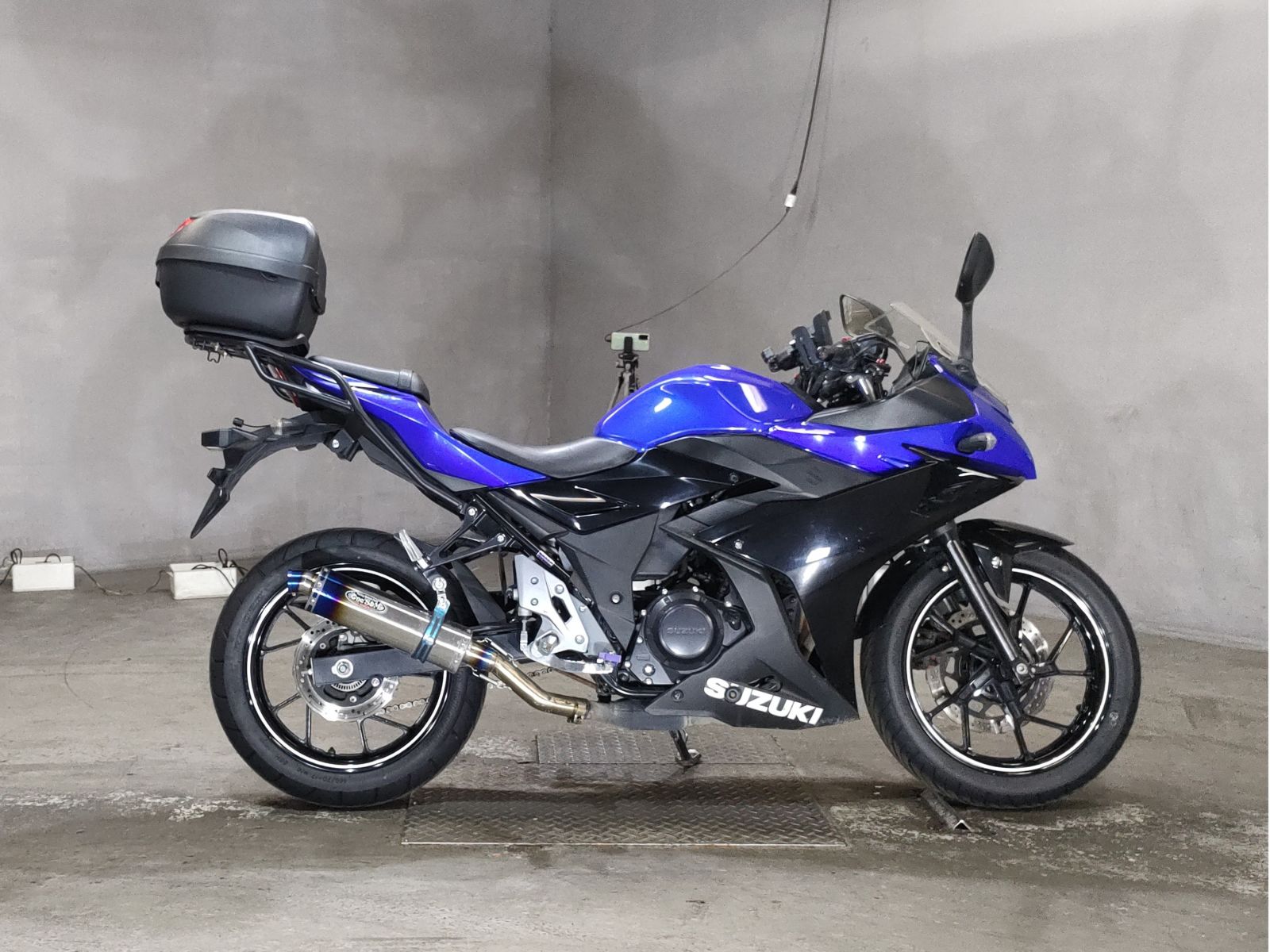 Suzuki GSX250R