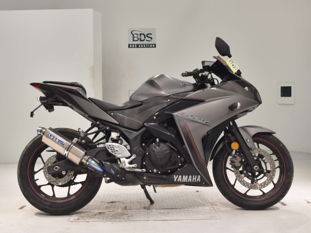 Yamaha YZF-R25 2016