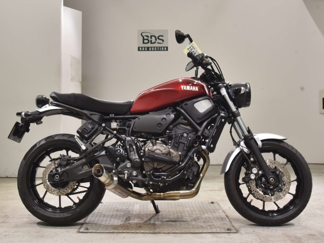 Yamaha XSR700 2021