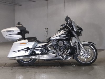 HD STREET GLIDE FLHXSE1800 2015