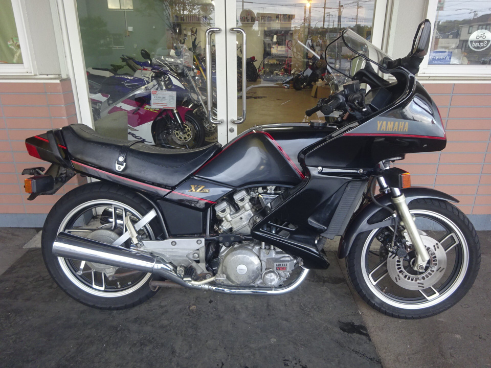 Yamaha XZ400D 1983