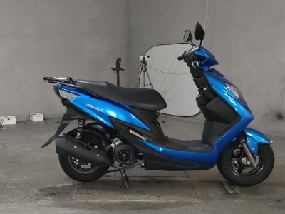 Suzuki SWISH