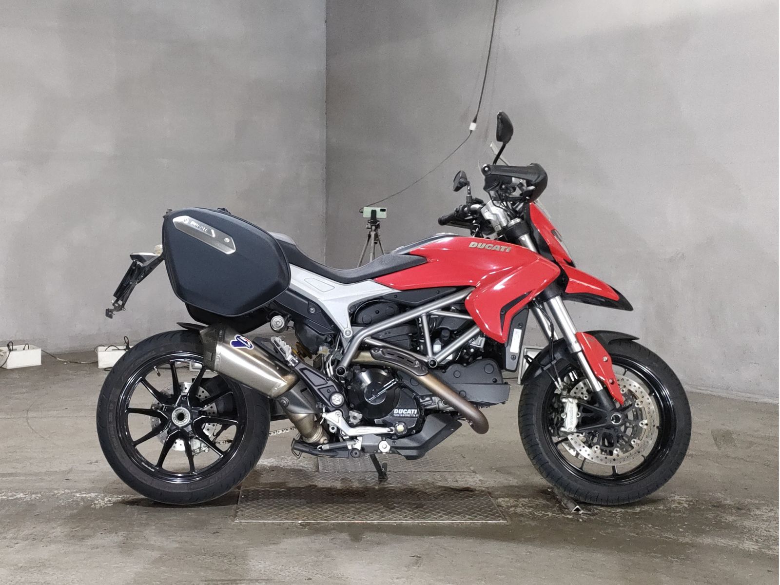 Ducati HYPERSTRADA 821 2014