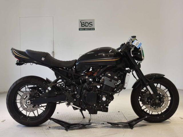 Kawasaki Z900RS 2018