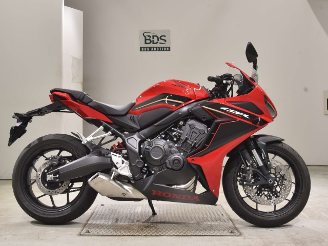 Honda CBR650R 2024