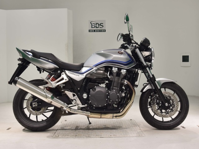 Honda CB1300SF 2024