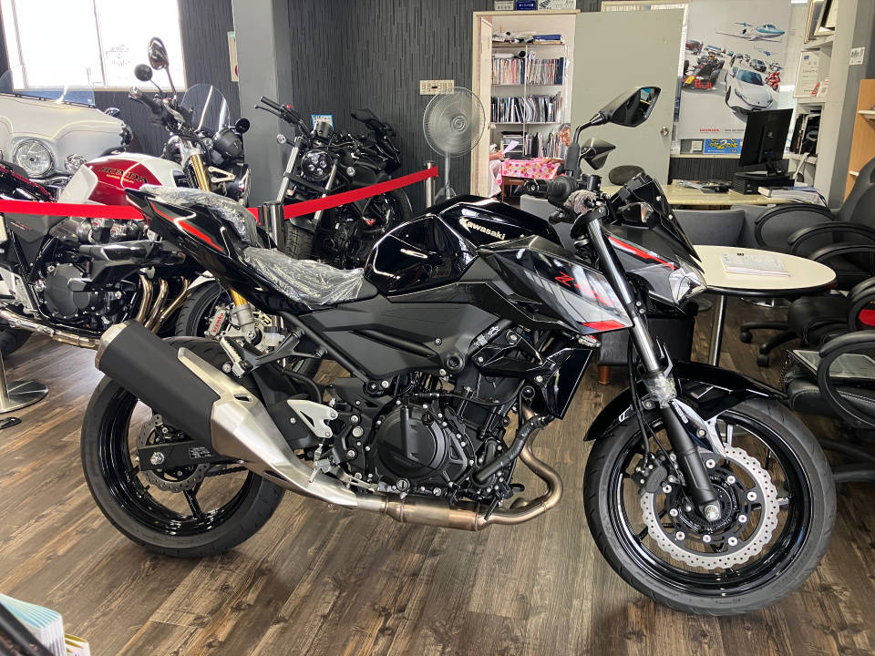 Kawasaki Z400