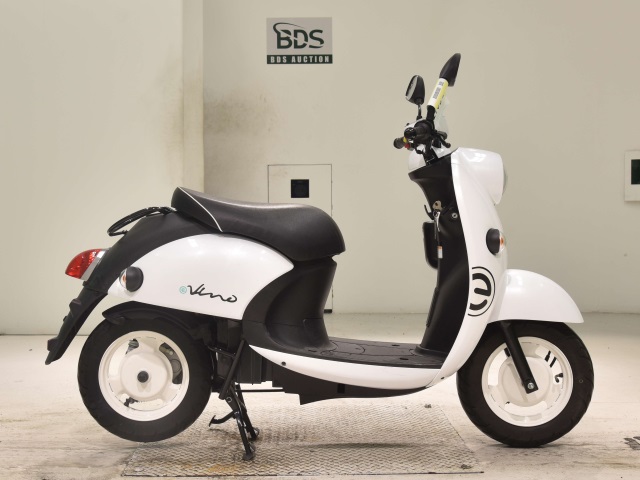 Yamaha E-VINO 2023