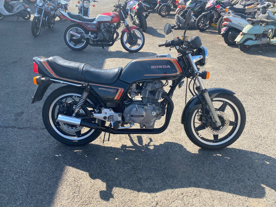 Honda CB250 SUPERHAWK 1980