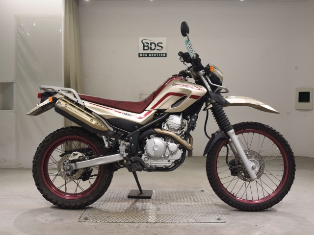 Yamaha SEROW XT250 2005