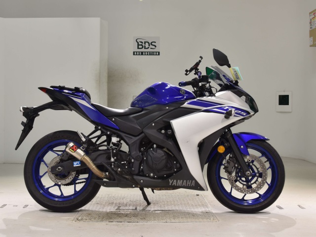 Yamaha YZF-R25 2016