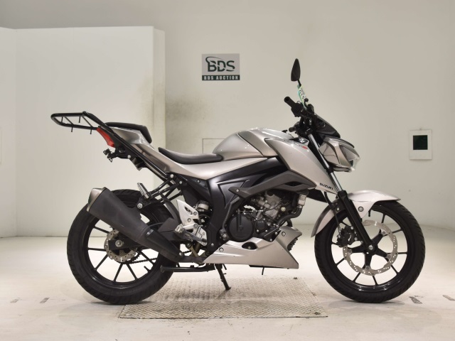 Suzuki GSX-S150 2017
