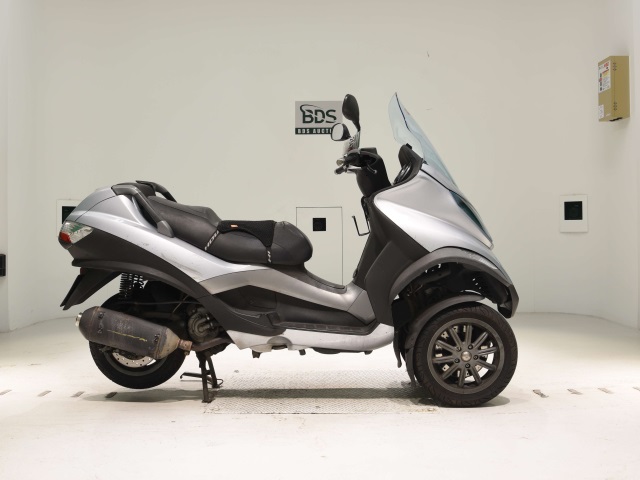 Piaggio MP3 250