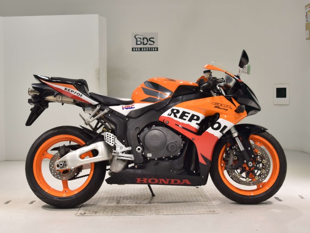 Honda CBR1000RR 2006