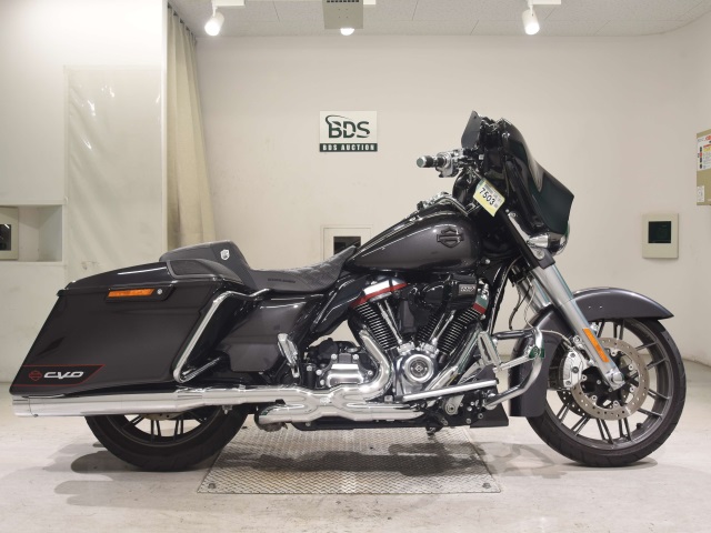 HD STREET GLIDE FLHXSE1920 CVO 2020