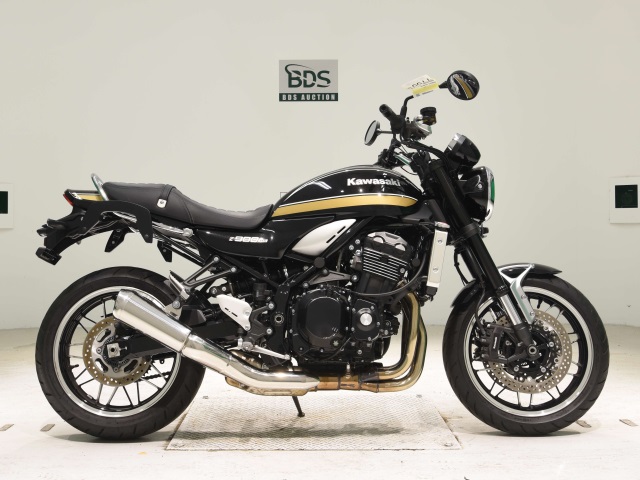Kawasaki Z900RS 2022