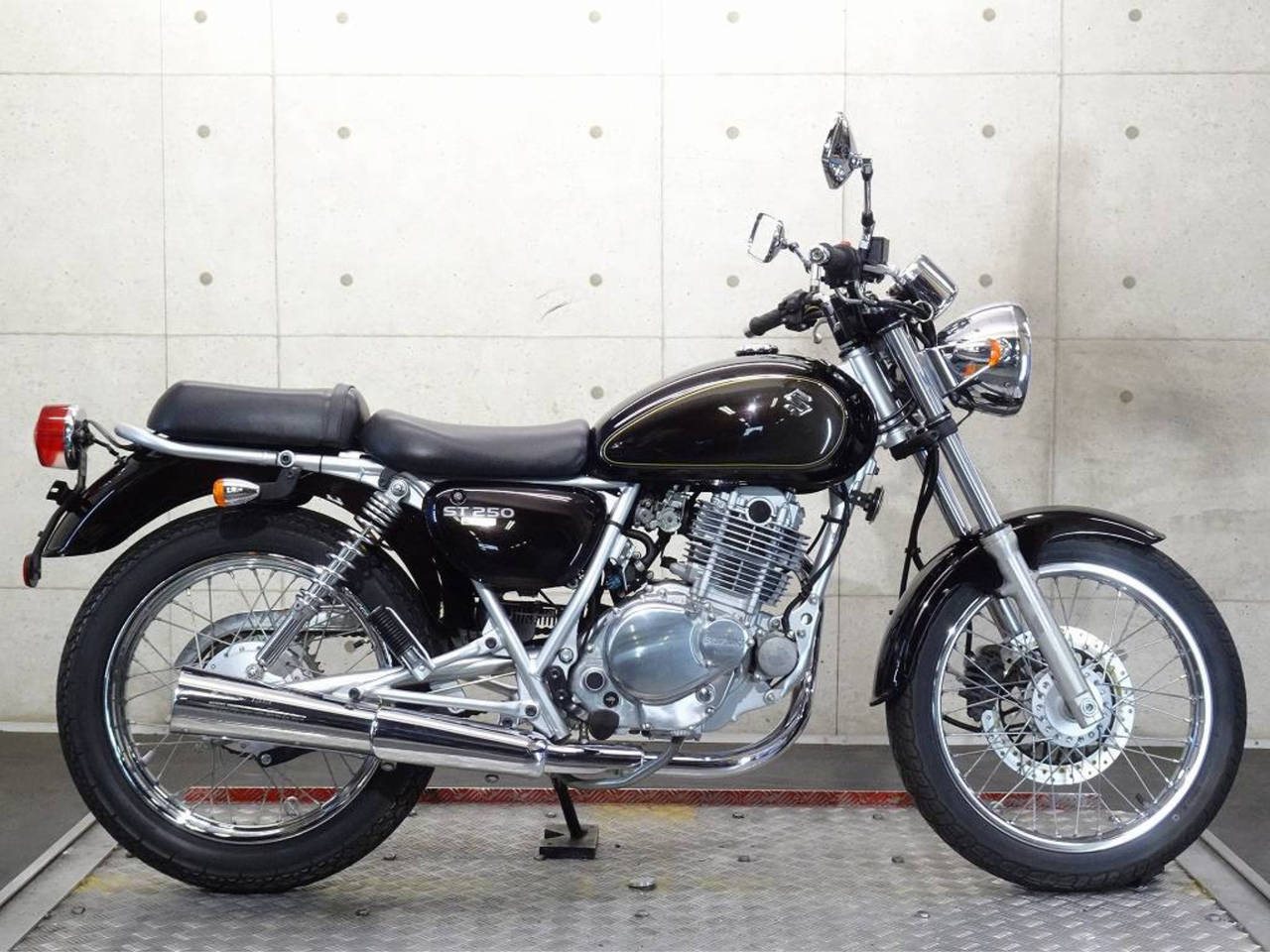 Suzuki ST250E TYPES 2014