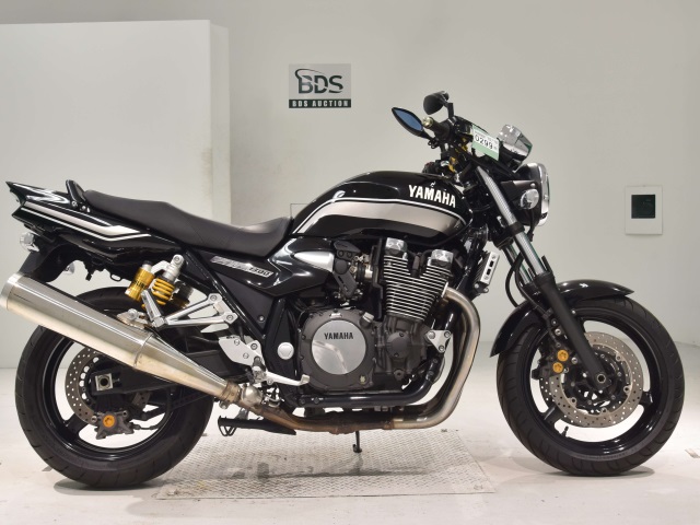 Yamaha XJR1300 2015