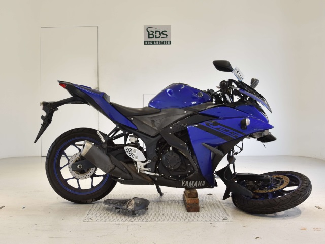 Yamaha YZF-R25 2018